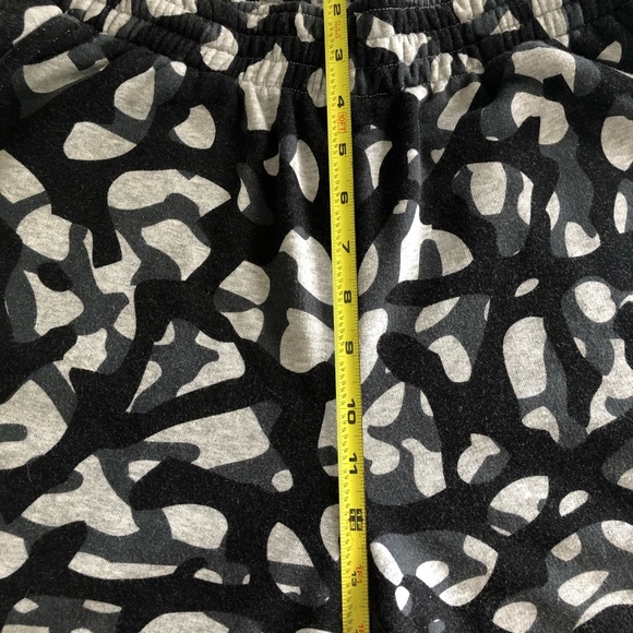 Shorts Jordan Size S  Gray-black Elephant Print - Picture 8 of 11